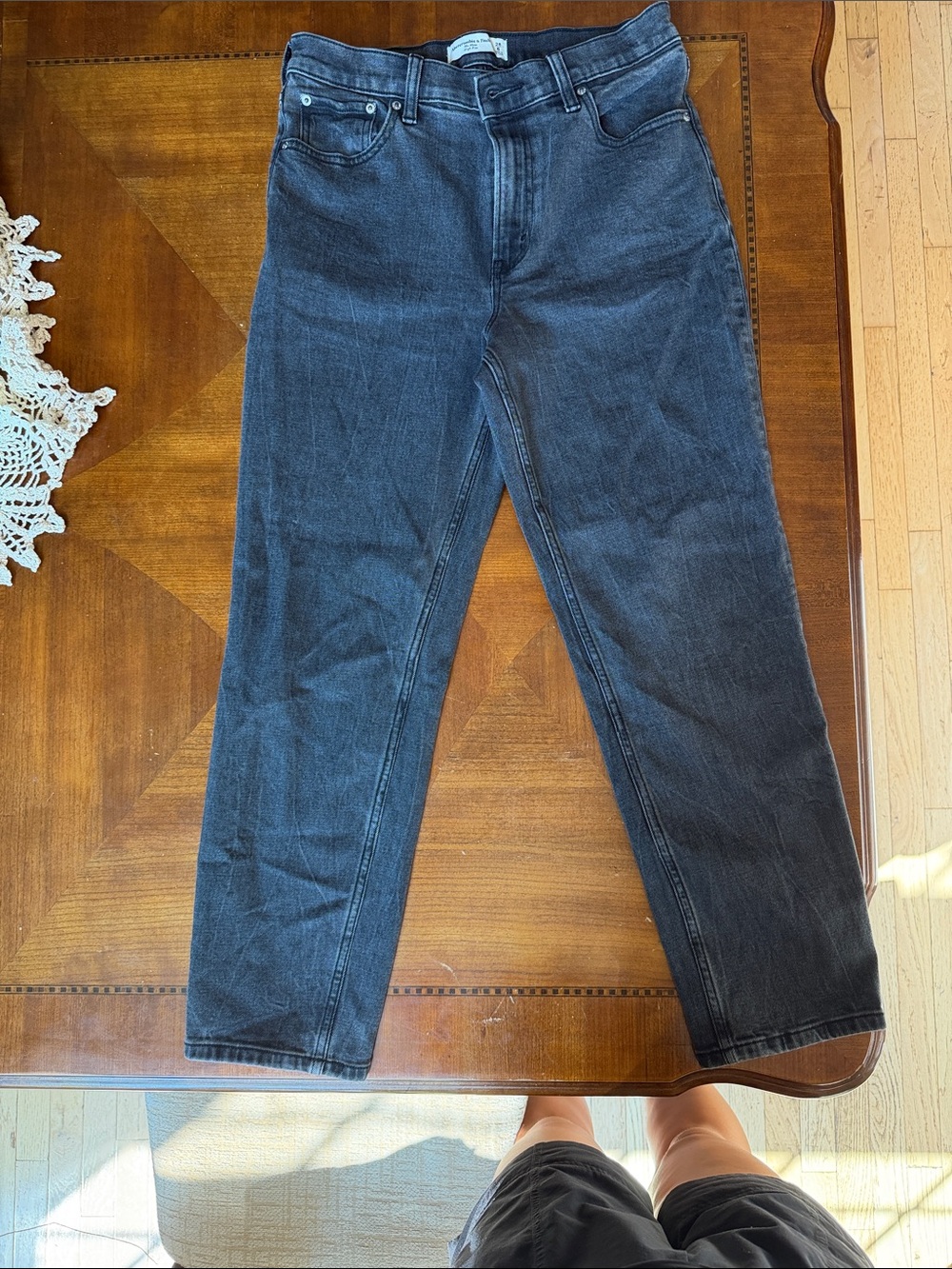 Abercrombie & Fitch Women Dark Gray Relaxed Jeans
